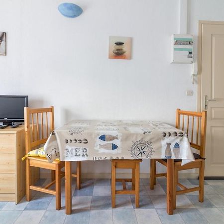 Ile De Nole Apartment โรชฟอร์ ภายนอก รูปภาพ